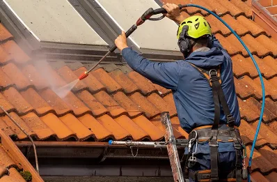 Démoussage et hydrofuge de toiture à Martinvast